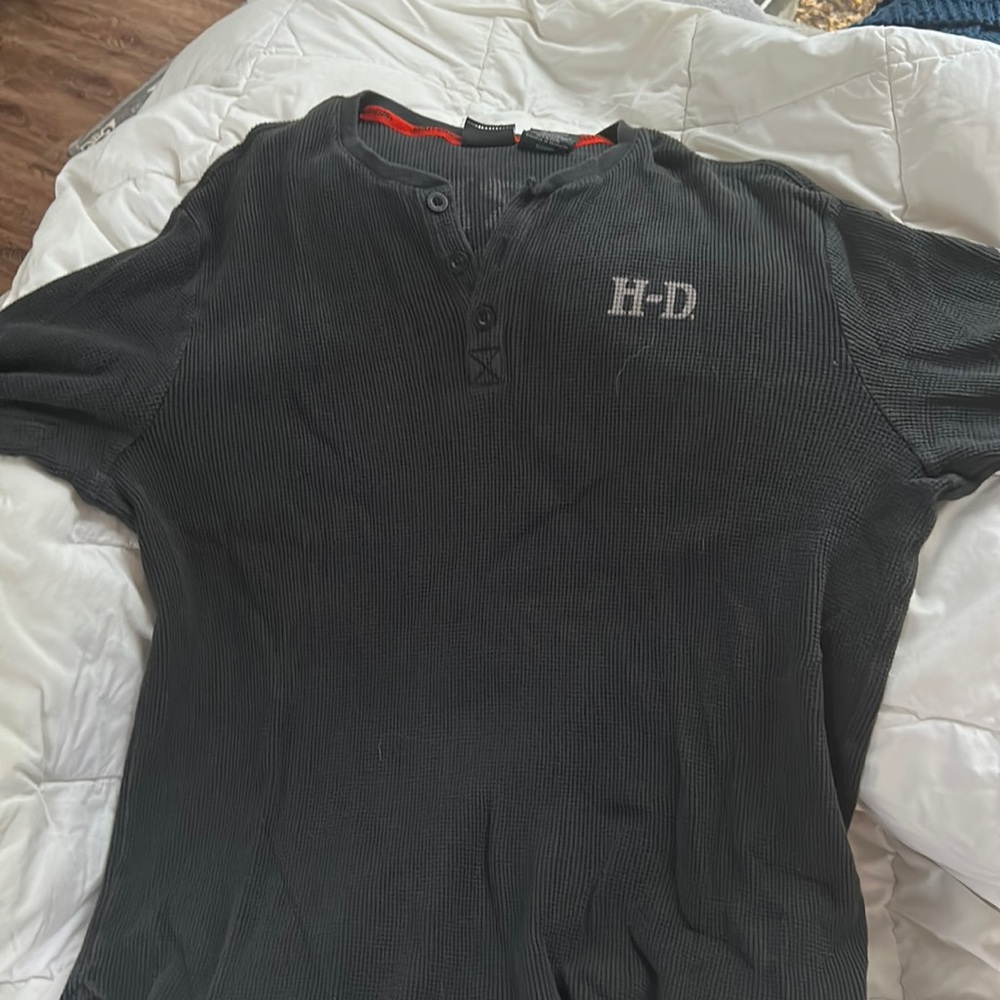 Warm clean excellent shape Harley shirt